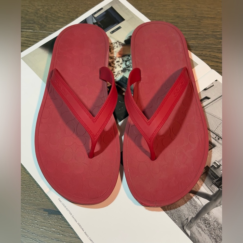 Coach Rubber Flip Flops Slides In Raspberry Size 9 - Picture 12 of 12